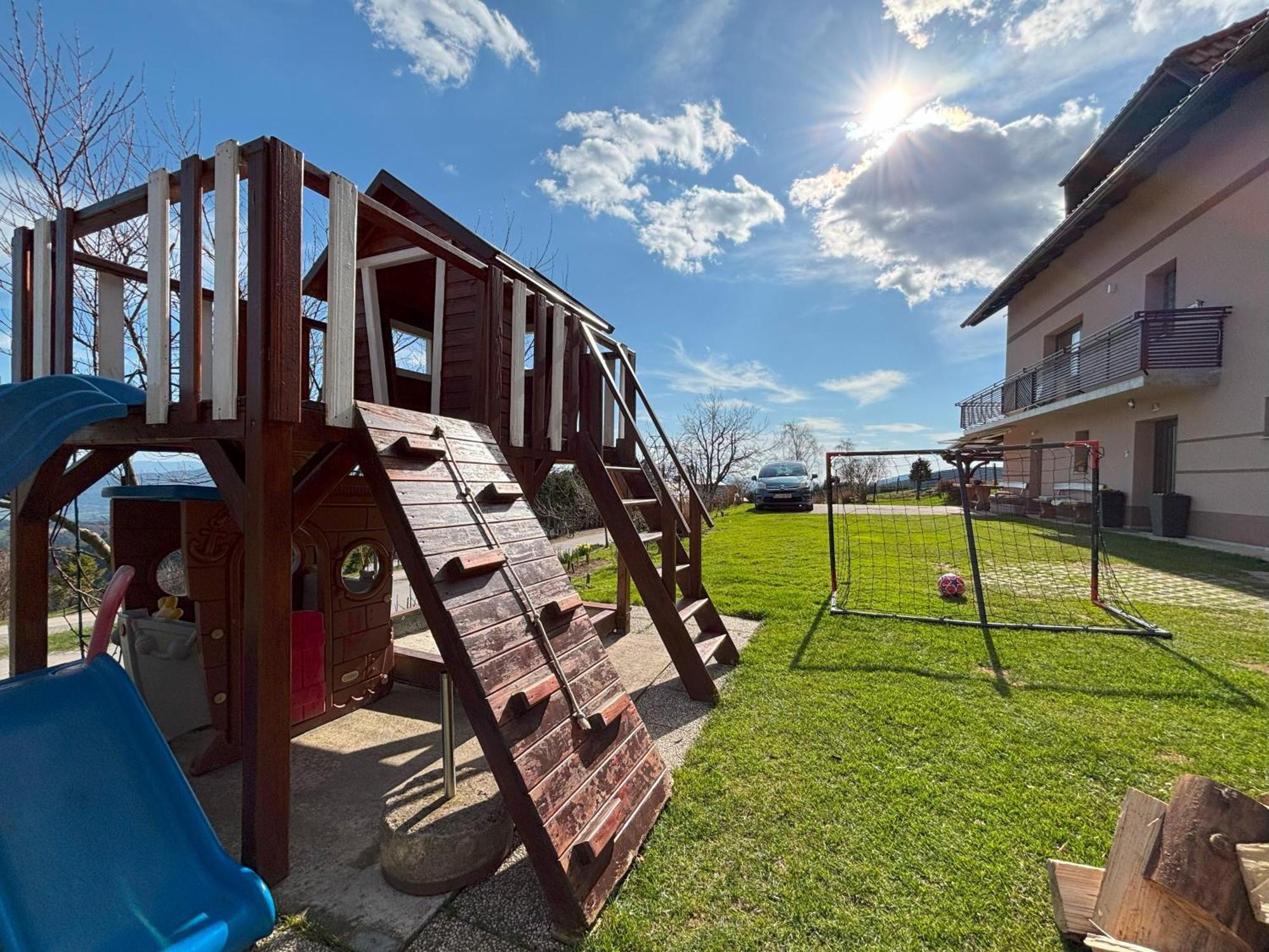 Apartment Panorama ซเร็ตเช ภายนอก รูปภาพ
